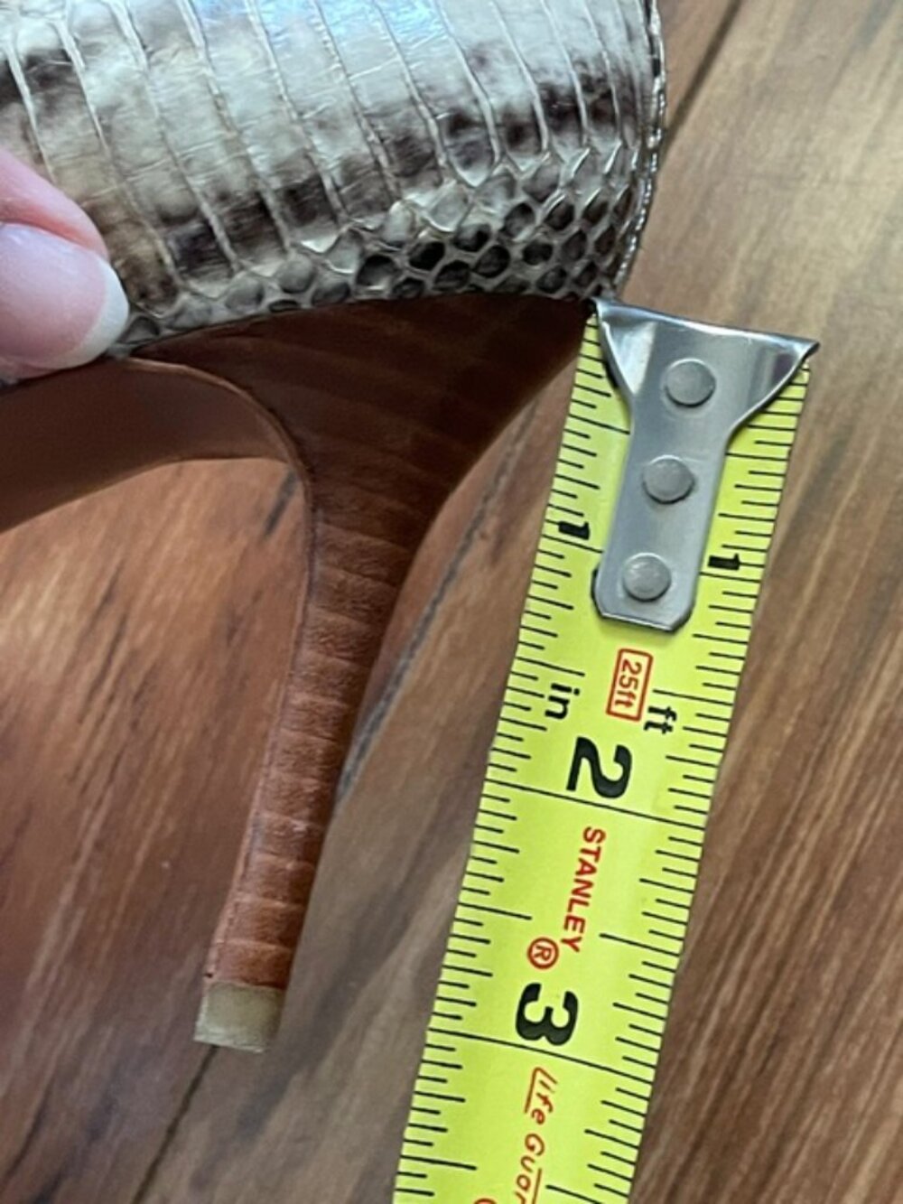 Coach Women's  Snakeskin Print Pumps Shoes, White Brown, Size 6.5 B - Picture 5 of 5